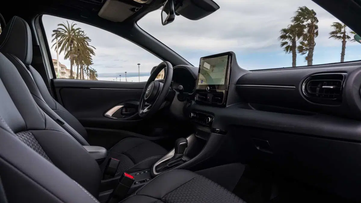 Mazda Mazda2 Hybrid (9)