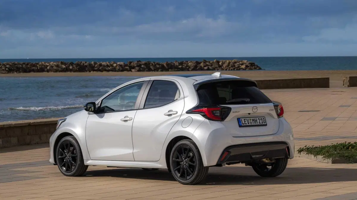 Mazda Mazda2 Hybrid (4)