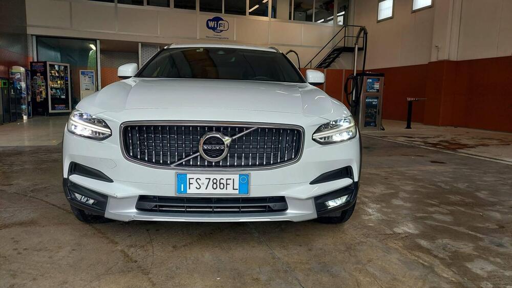 Volvo V90 Cross Country usata a Modena (4)