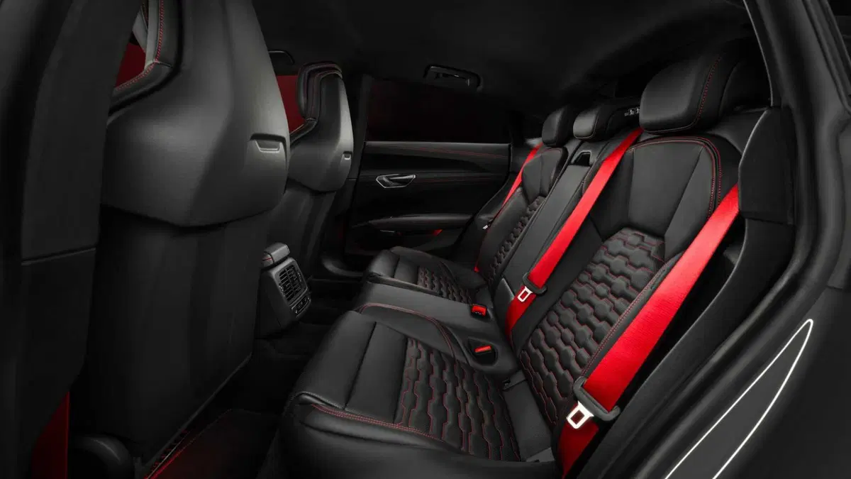 Audi RS e-Tron GT RS e-tron GT (10)