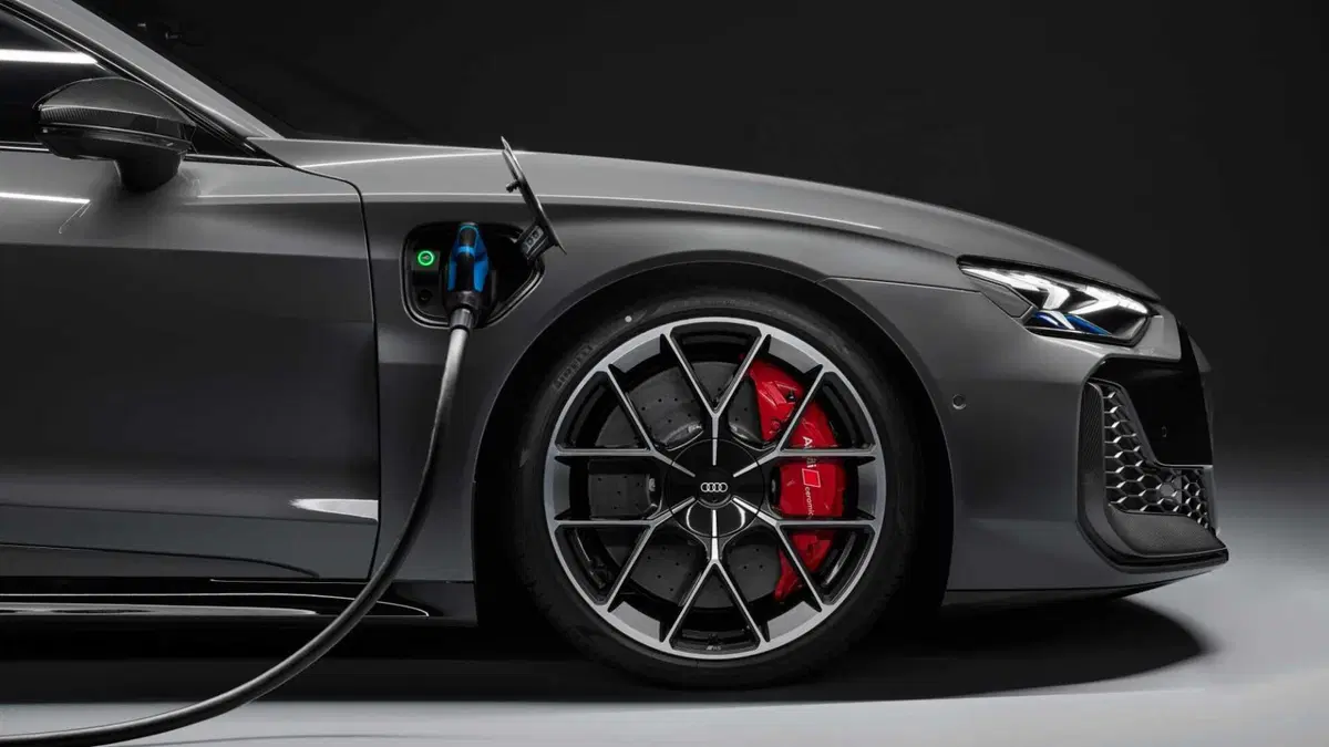 Audi RS e-Tron GT RS e-tron GT (11)