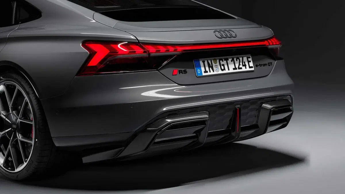 Audi RS e-Tron GT RS e-tron GT (13)