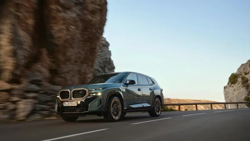 Rumors su BMW: torna la serie 6, mentre svanisce l'auto di Naomi Campbell