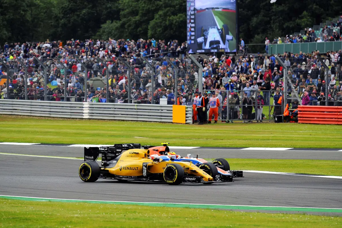 F1, Gp Gran Bretagna 2016: pole per Hamilton (13)