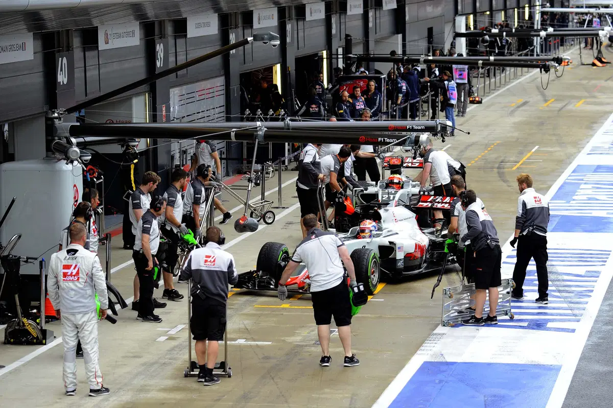 F1, Gp Gran Bretagna 2016: pole per Hamilton (15)