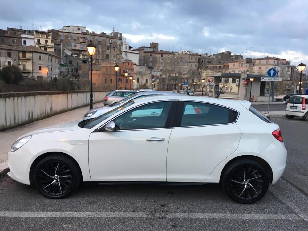 Alfa Romeo Giulietta usata a Roma (3)