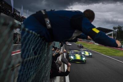 GTWC. Aston Martin porta a casa la vittoria della 24 Ore di Spa 2024. Sfortunata la Ferrari #51 di P