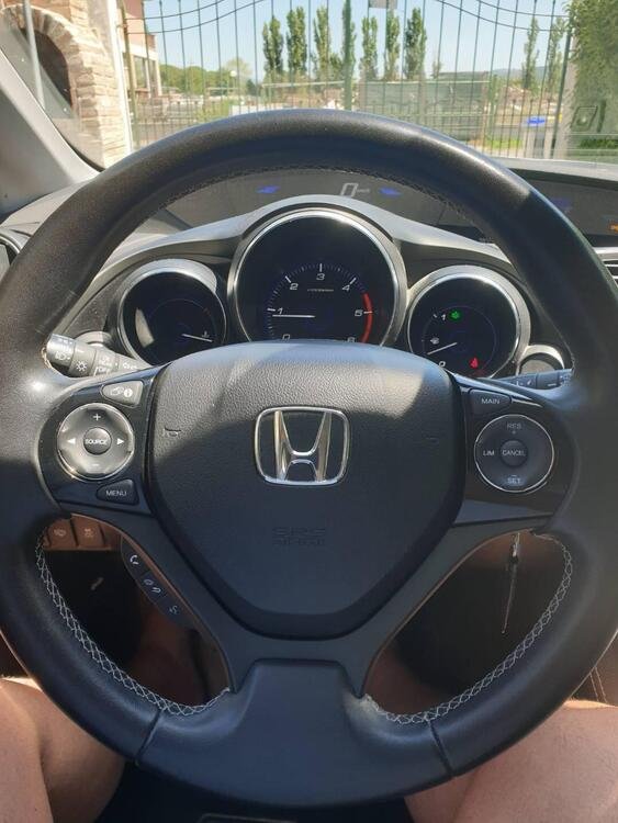 Honda Civic Station Wagon Tourer 1.6 i-DTEC Lifestyle Connect  del 2016 usata a Perugia (4)