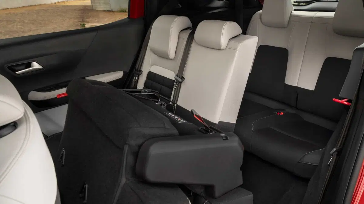 Citroen C3 Aircross 1.2 puretech turbo Plus 100cv (11)
