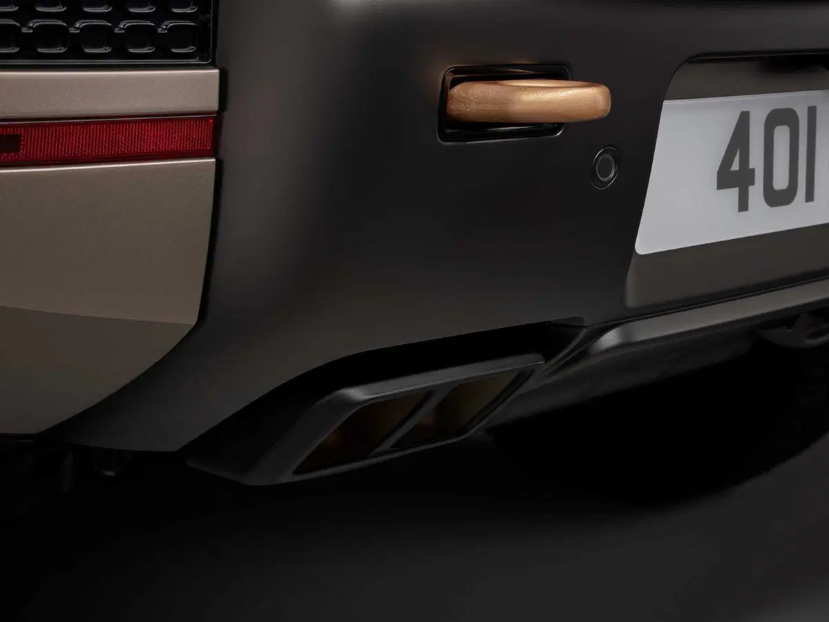 Land Rover Defender Octa: pronta a tutto, e il prezzo non si discute... [VIDEO] (21)