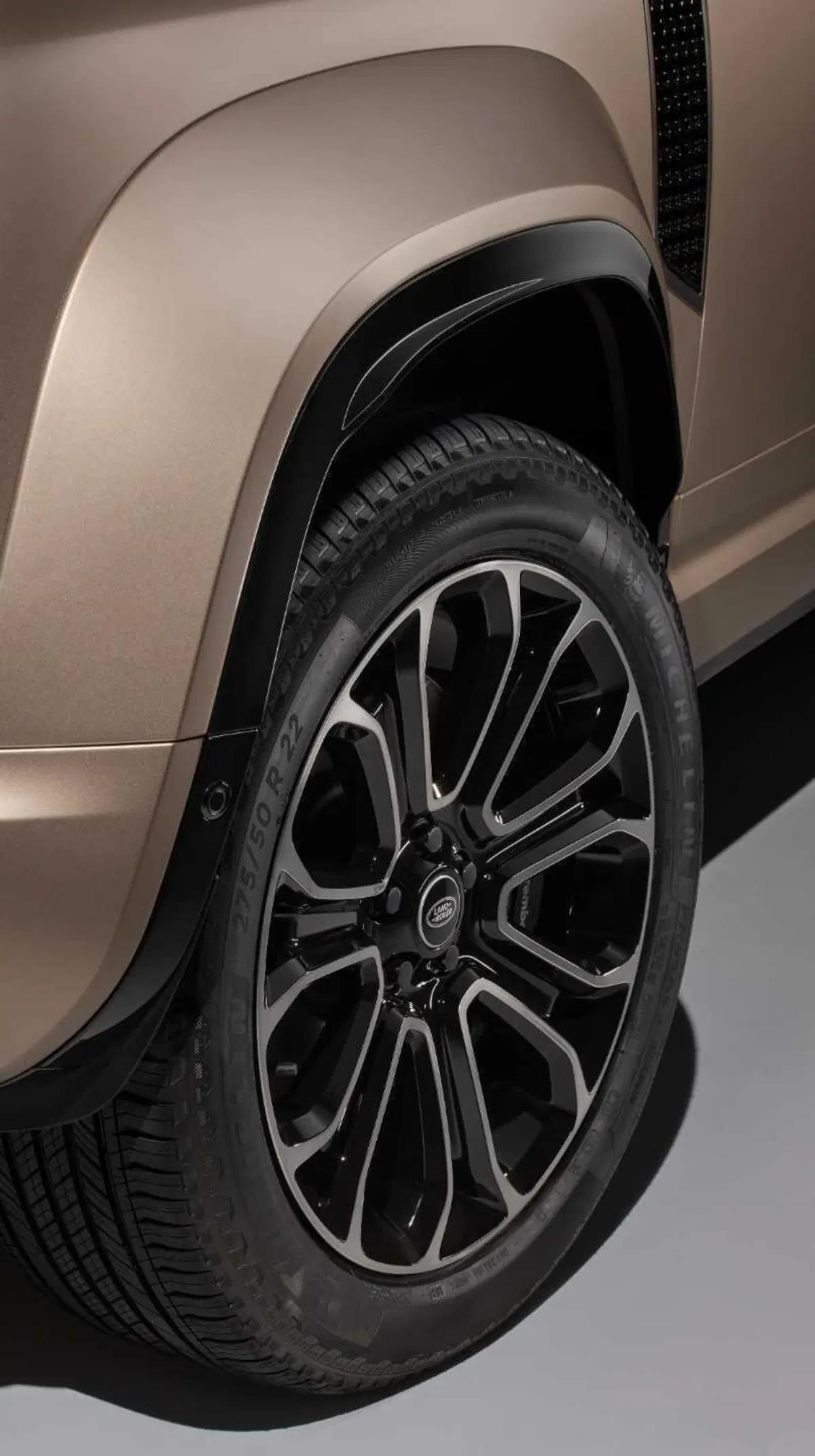 Land Rover Defender Octa: pronta a tutto, e il prezzo non si discute... [VIDEO] (22)