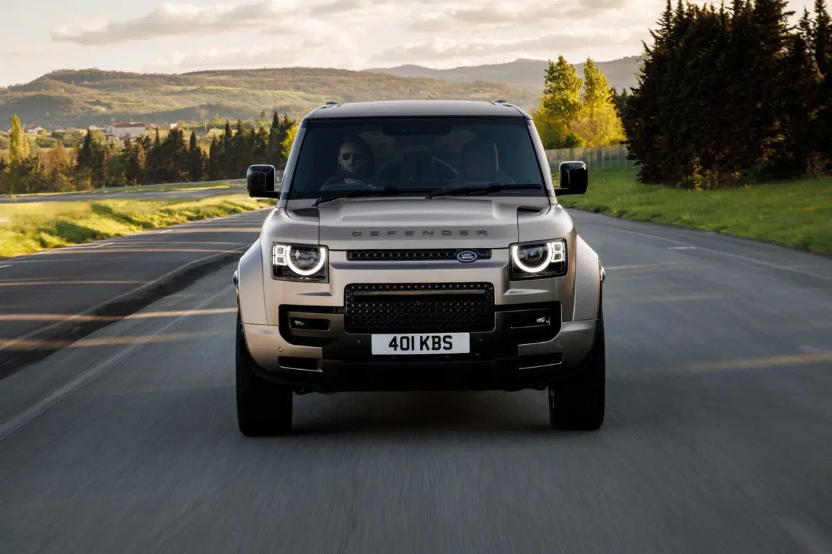 Land Rover Defender Octa: pronta a tutto, e il prezzo non si discute... [VIDEO] (27)
