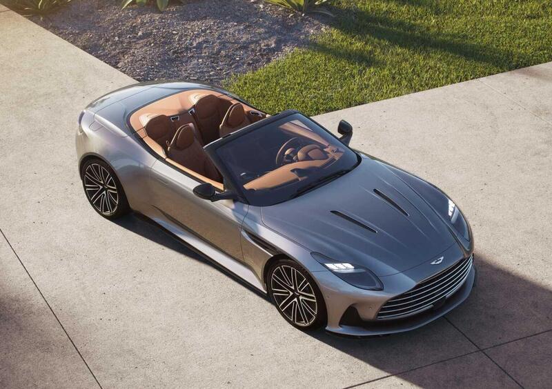 Aston Martin DB12 Volante (3)