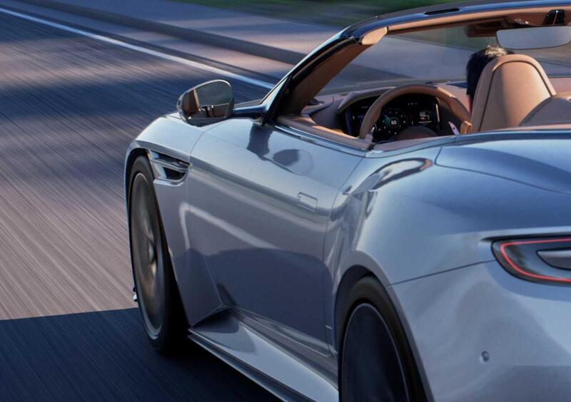 Aston Martin DB12 Volante (2023-->>) (16)