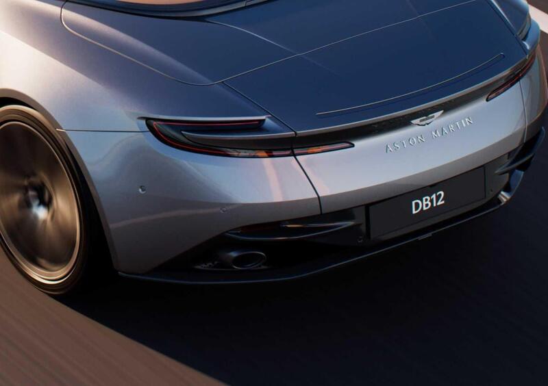 Aston Martin DB12 Volante (2023-->>) (18)