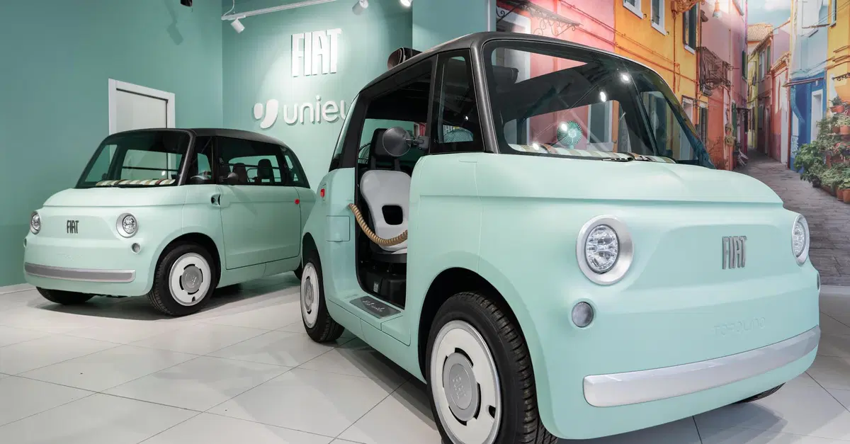Fiat Topolino alla prova: si pu&ograve; comprare per 39 euro al mese all'Unieuro