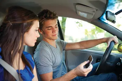 App IO: i servizi per l'auto, patente, certificato di propriet&agrave;, multe