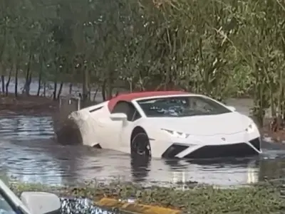 Lamborghini Huracan salvata per un pelo... dall'uragano [VIDEO]