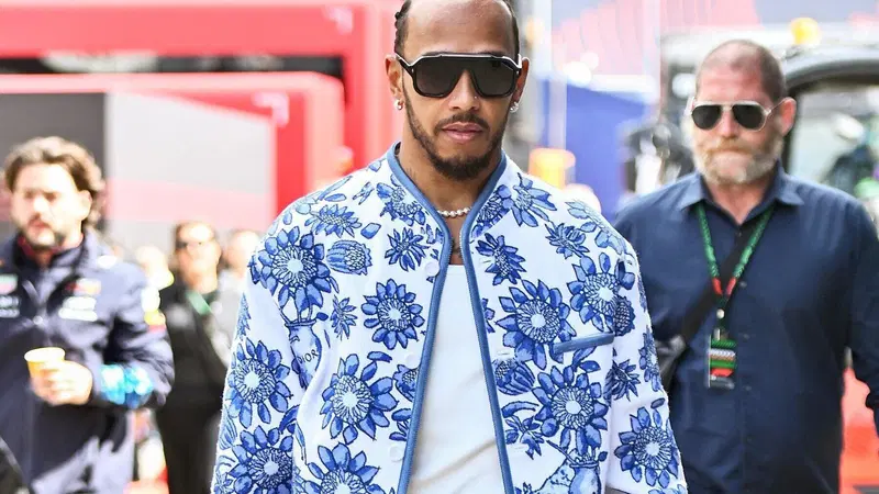 F1. Hamilton: "Un team tutto mio in MotoGP? Magari tra qualche anno. Con Elkann mi sento spesso ma parliamo di moda"