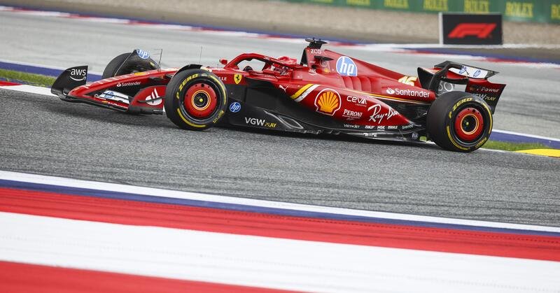 F1. Per Leclerc la Ferrari &quot;torner&agrave; presto a lottare per la vittoria&quot;. Sainz, invece, non rimpiange la F1-75
