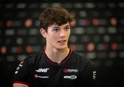 F1. Ollie Bearman ha le idee chiare sul futuro: “Voglio vincere con la Ferrari”