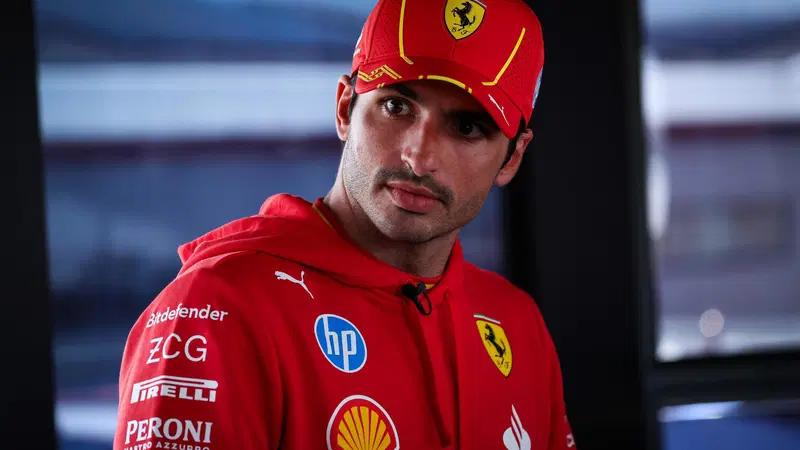 F1. Carlos Sainz: "Non parler&ograve; del mio futuro fin quando non avr&ograve; deciso. Ringrazio Briatore per l'interesse suo e di Alpine ma..."