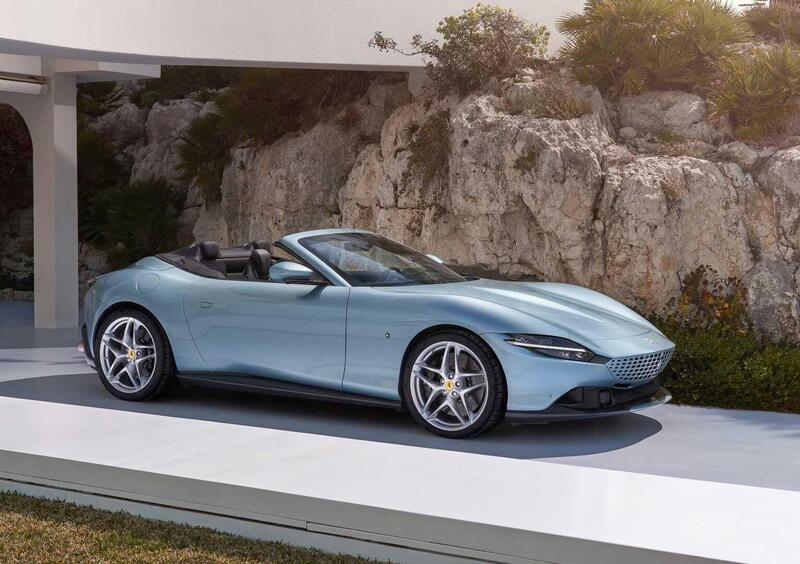 Ferrari Roma Spider (2023-->>) (2)