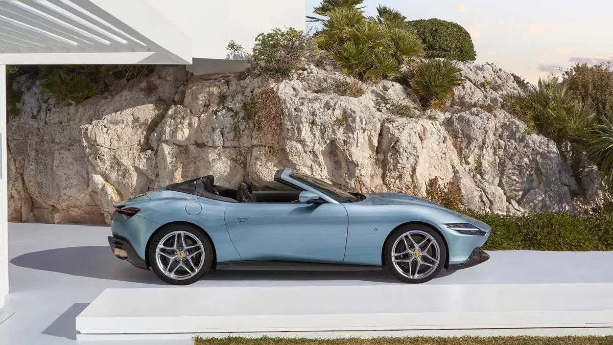 Ferrari Roma Spider (2023-->>) (3)