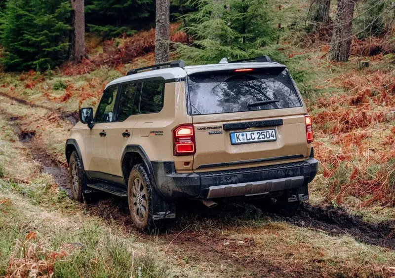Toyota Land Cruiser (2024-->>) (17)