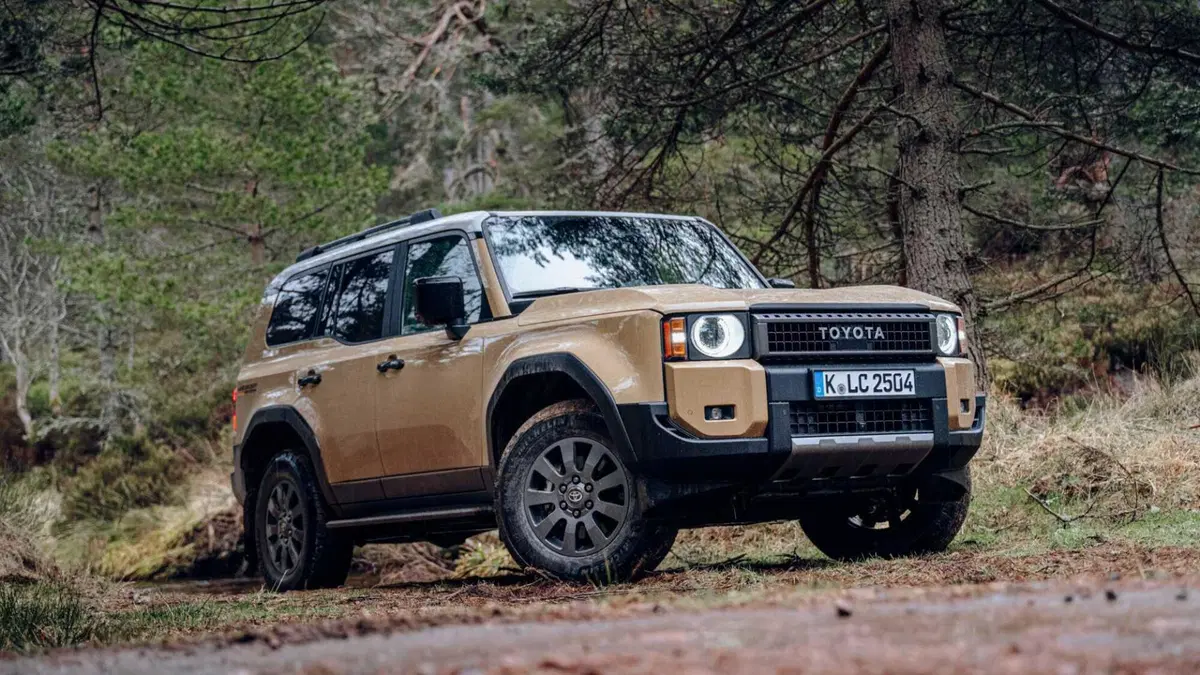 Toyota Land Cruiser (2024-->>) (13)