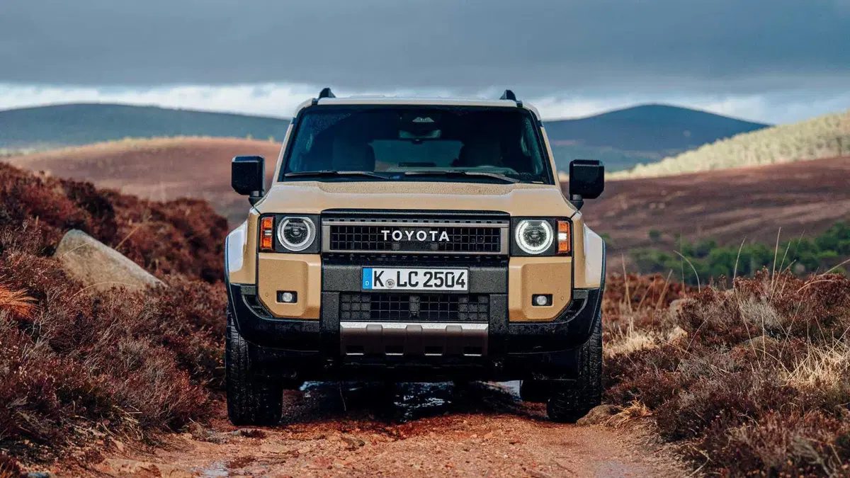 Toyota Land Cruiser (2024-->>) (10)