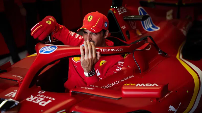 F1. Futuro Sainz? Si riapre la porta Mercedes, Vowles: "Toto Wolff lo vuole, ma non &egrave; detta l'ultima parola"