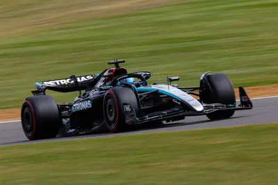 F1. Nelle qualifiche pazze di Silverstone splende la Mercedes. Ferrari torna sui suoi passi, ma non basta