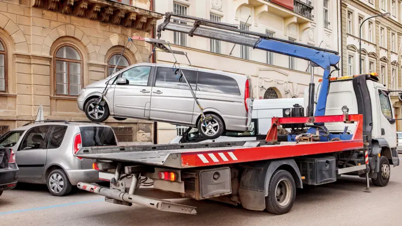 Sosta selvaggia a Roma, arriva l'arma pi&ugrave; efficace