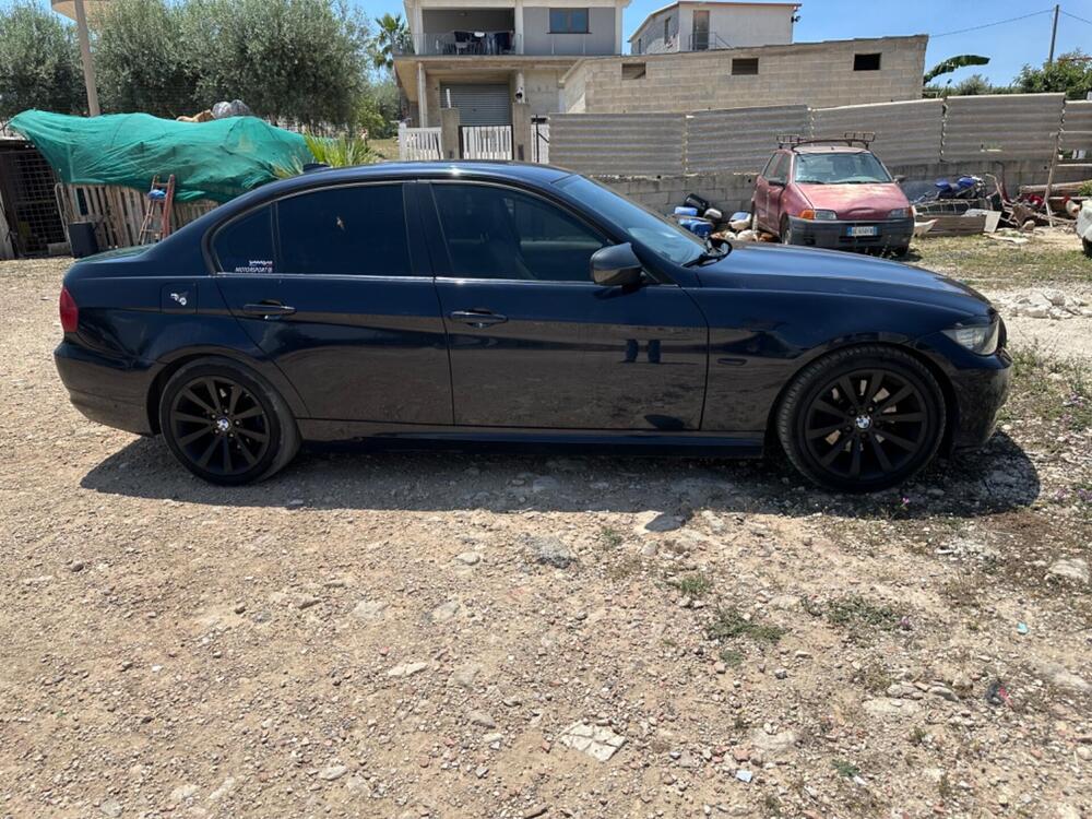 BMW Serie 3 usata a Ragusa (6)