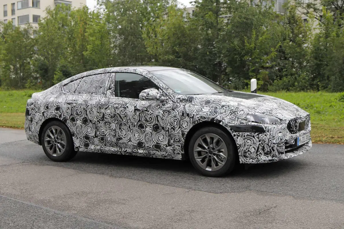 BMW Serie 2: ecco la nuova generazione della Gran Coupé | Foto Spia (4)