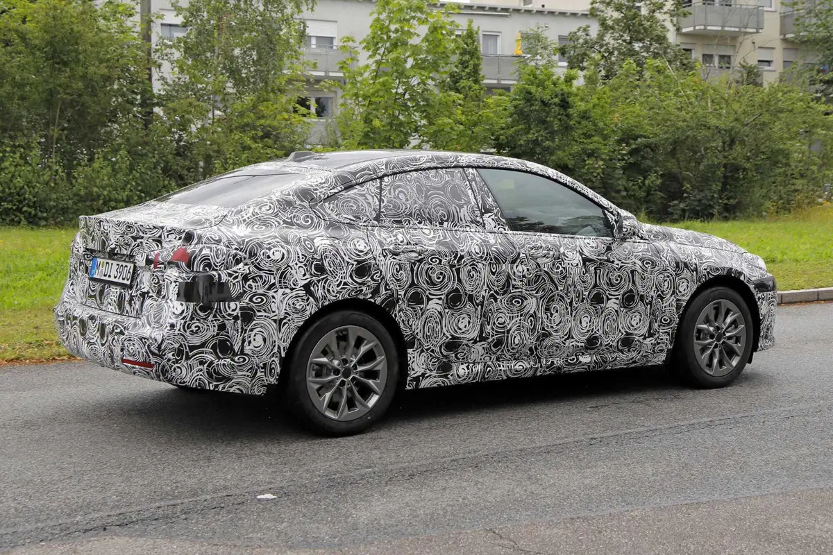 BMW Serie 2: ecco la nuova generazione della Gran Coupé | Foto Spia (6)