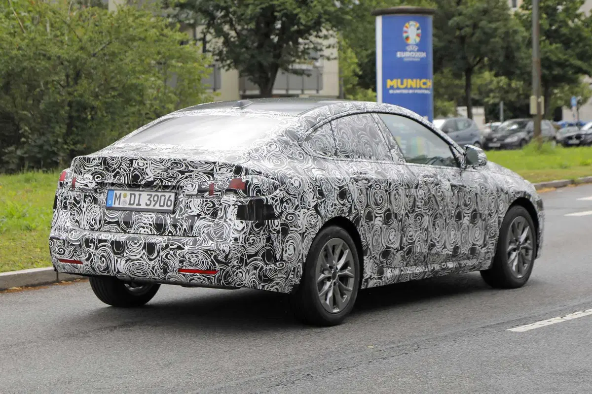 BMW Serie 2: ecco la nuova generazione della Gran Coupé | Foto Spia (8)