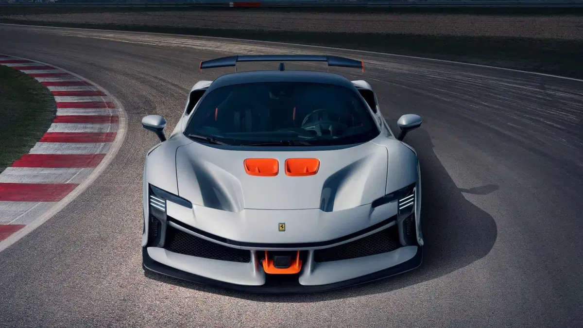Ferrari SF90 Coupé SF90 Stradale (3)