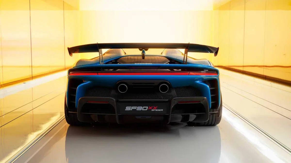 Ferrari SF90 Spider (2021-->>) (6)