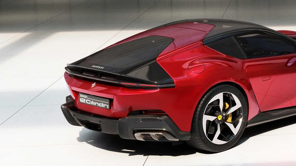 Ferrari 12Cilindri Coupé (2024-->>) (14)