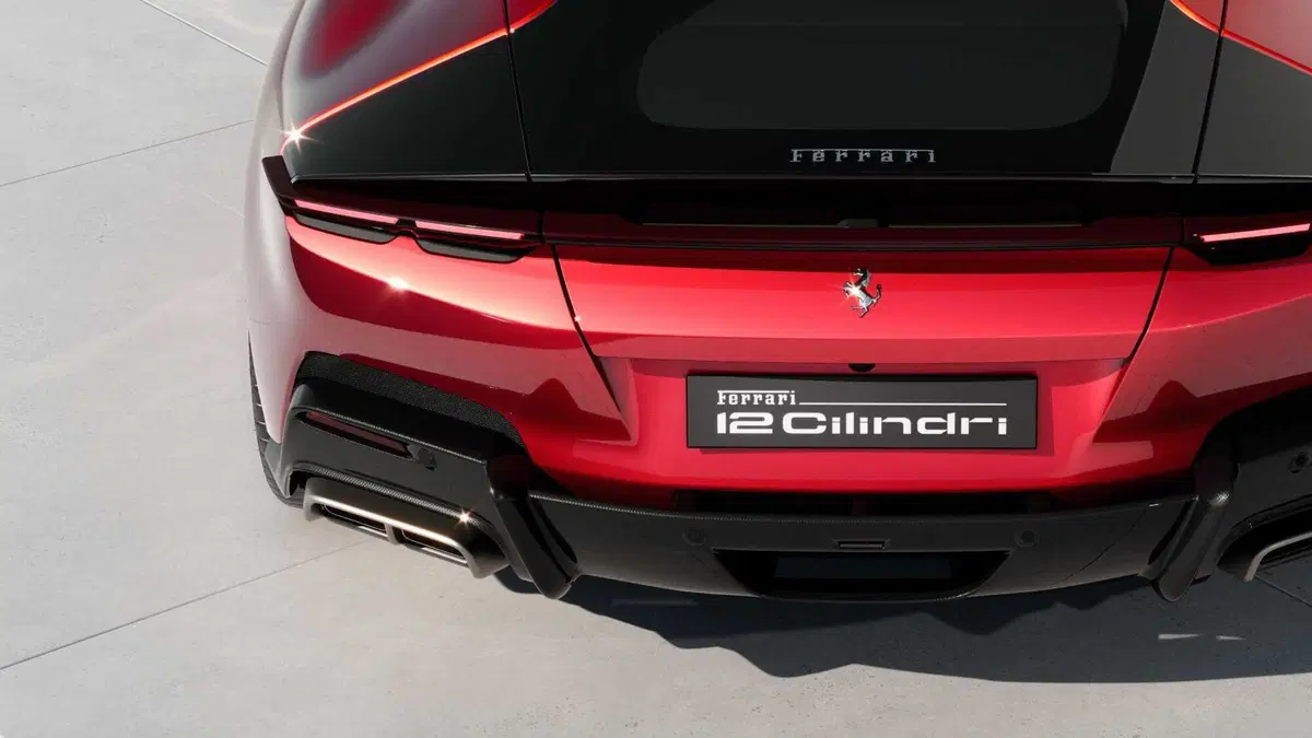 Ferrari 12Cilindri Coupé (2024-->>) (15)
