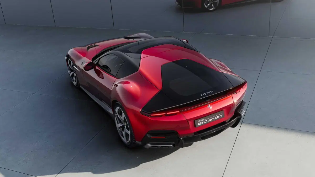 Ferrari 12Cilindri Coupé (2024-->>) (7)