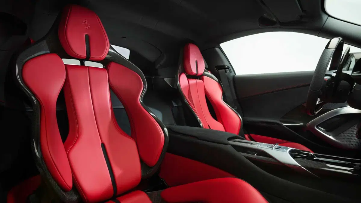 Ferrari 12Cilindri Coupé (2024-->>) (9)