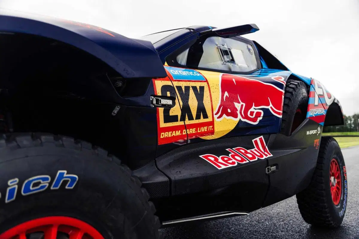 Dakar 2025. Svelato il “rapace” di Ford. Raptor T1+ (4)