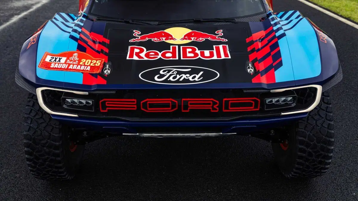 Dakar 2025. Svelato il “rapace” di Ford. Raptor T1+ (7)