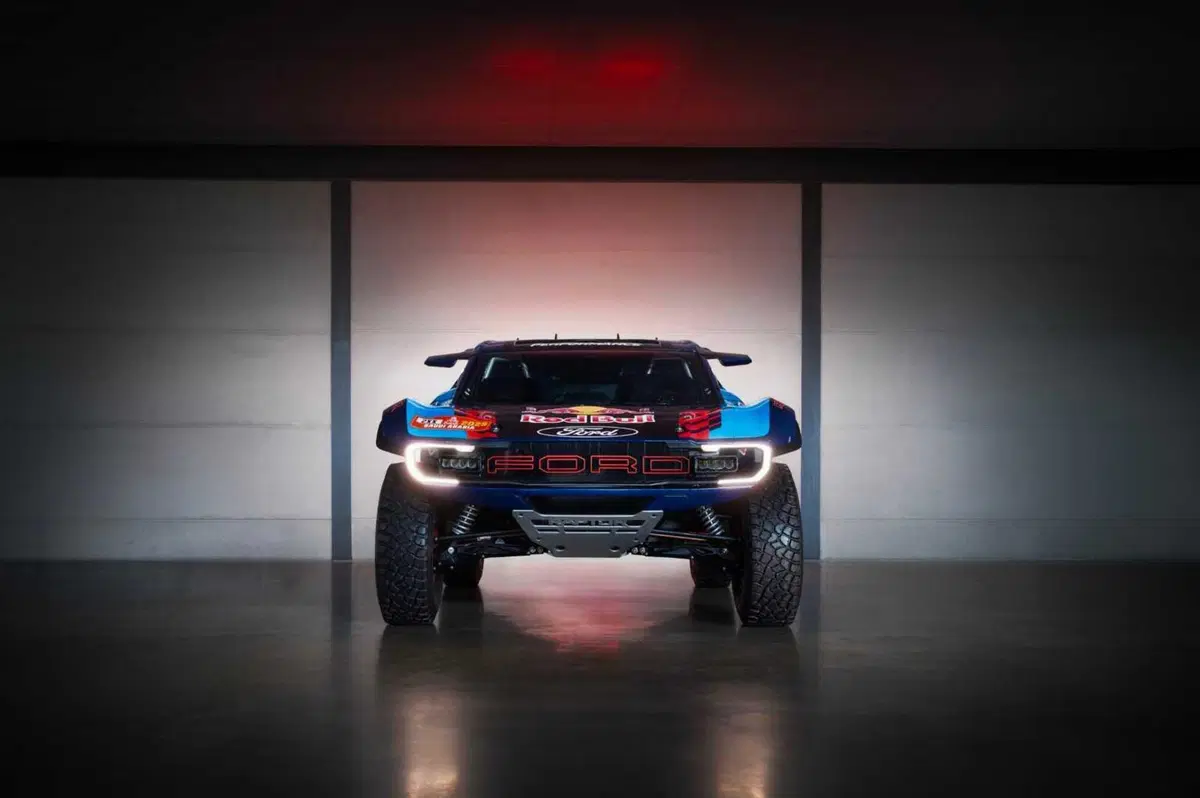 Dakar 2025. Svelato il “rapace” di Ford. Raptor T1+ (15)