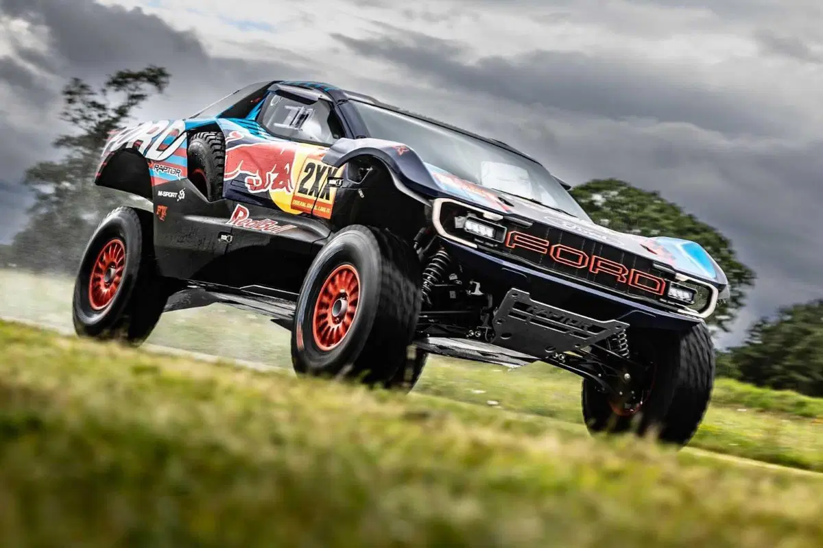 Dakar 2025. Svelato il “rapace” di Ford. Raptor T1+ (20)