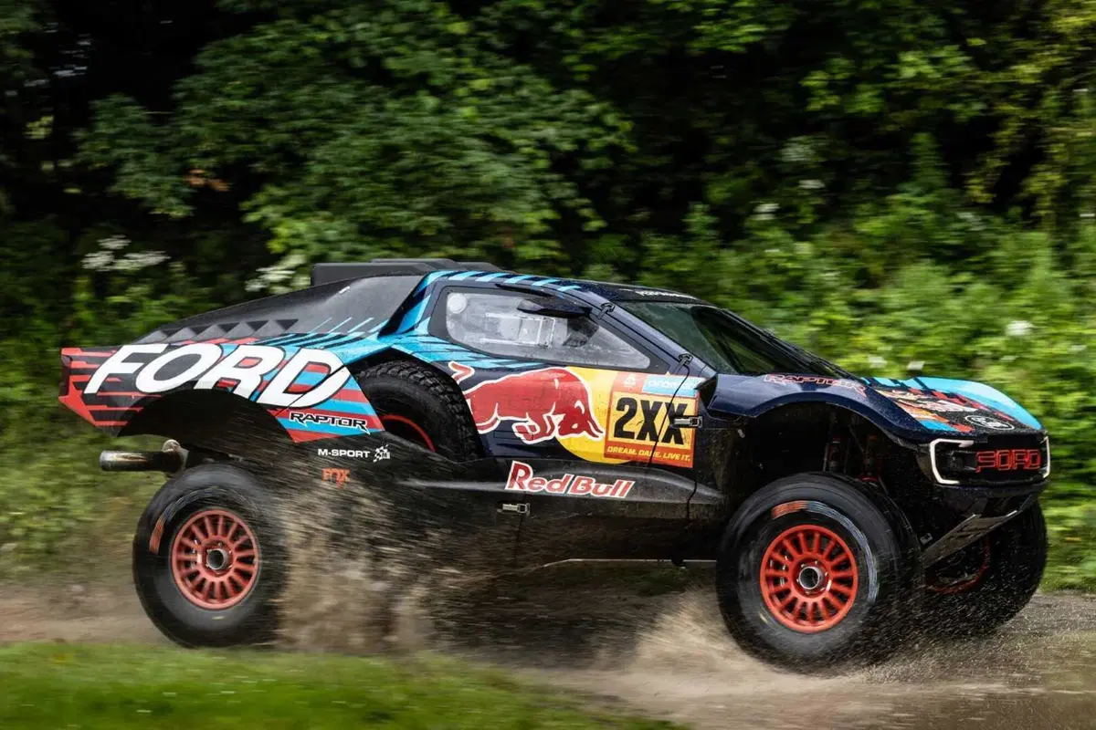 Dakar 2025. Svelato il “rapace” di Ford. Raptor T1+ (21)