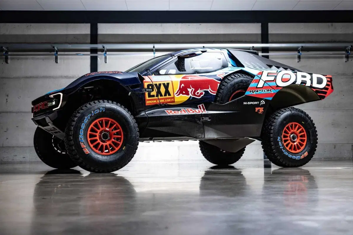 Dakar 2025. Svelato il “rapace” di Ford. Raptor T1+ (23)